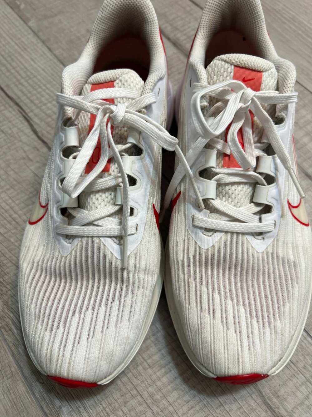 Nike Air Winflo 9 White Bright Crimson Running Shoes Sneakers DD8686-102 Sz 9 - Picture 2 of 7
